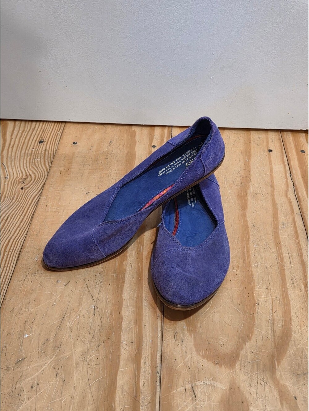 TOMS Purple Suede Slip-On Flats Women's Size 8.5